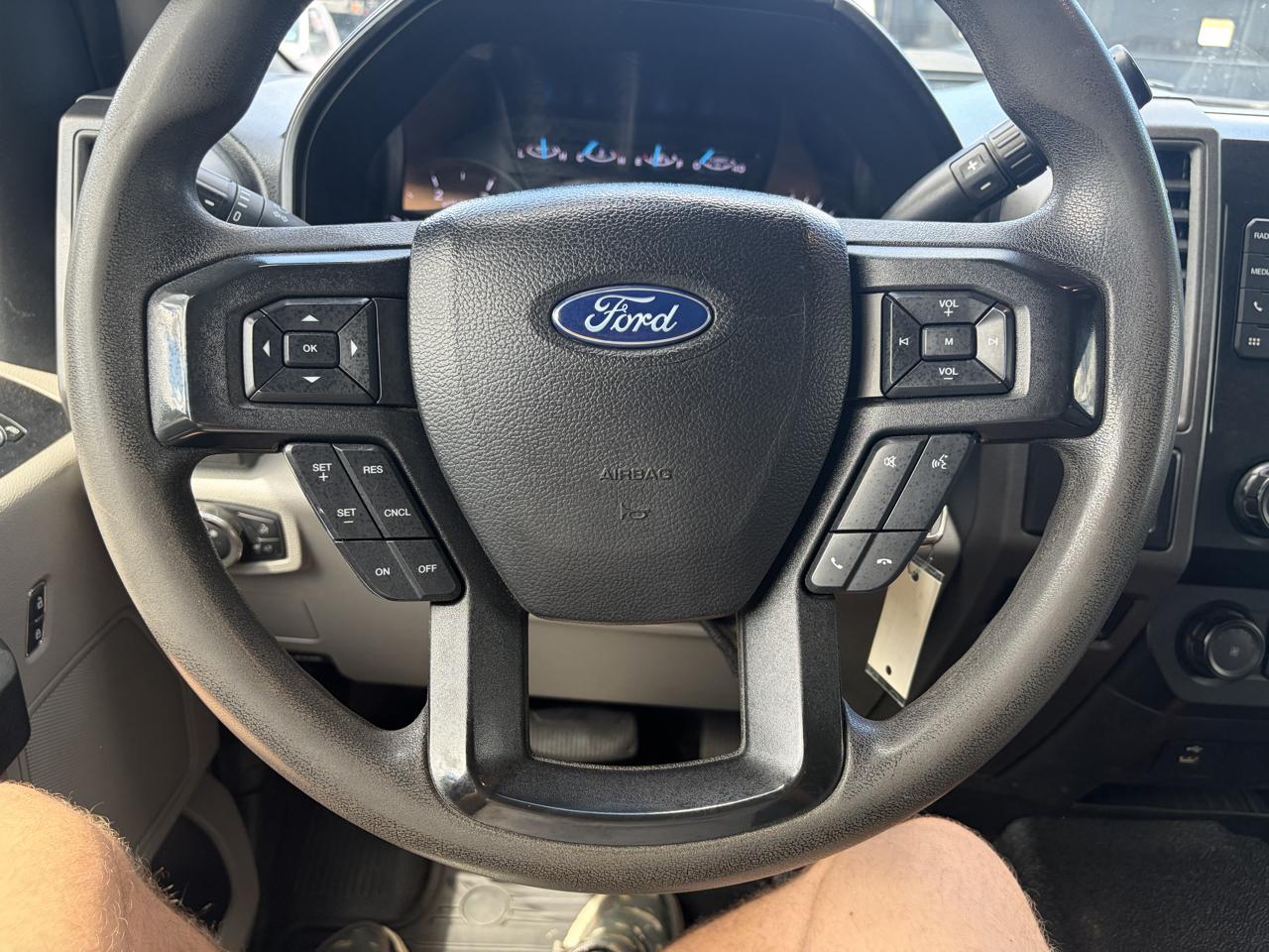 Ford Super Duty F-350 DRW  2020