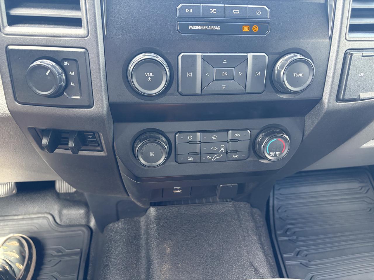 Ford Super Duty F-350 DRW  2020