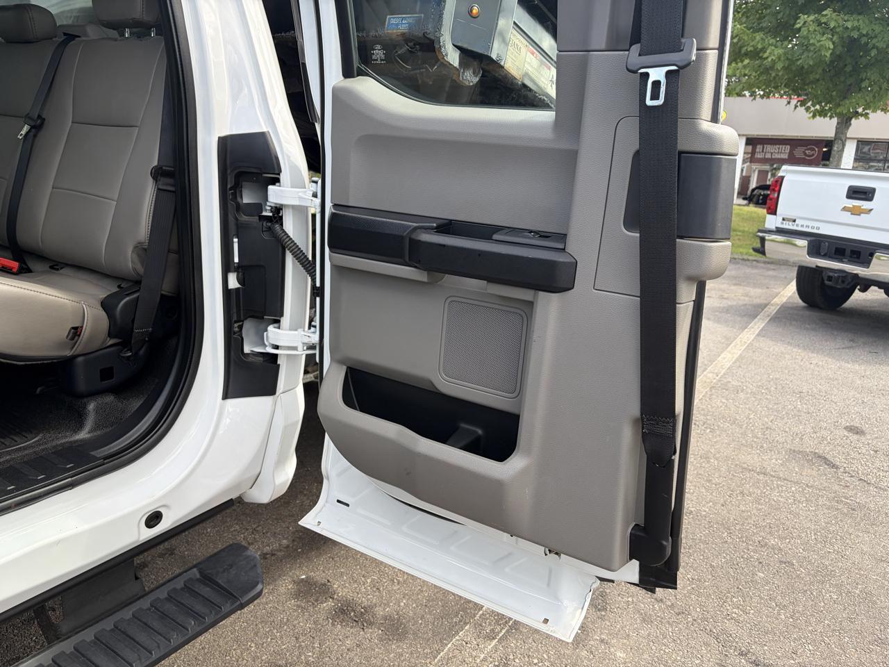 Ford Super Duty F-350 DRW  2020