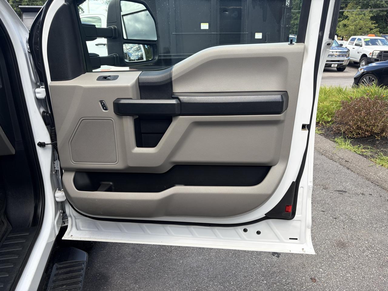 Ford Super Duty F-350 DRW  2020