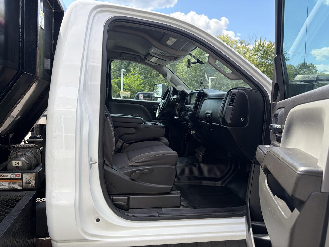 Chevrolet Silverado MD  2019