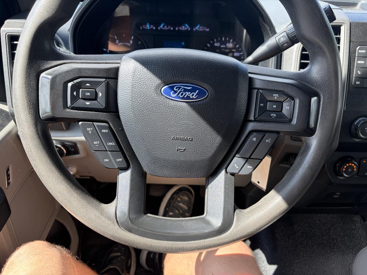 Ford Super Duty F-550 DRW  2020