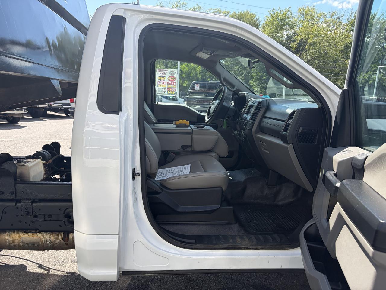 Ford Super Duty F-550 DRW  2020