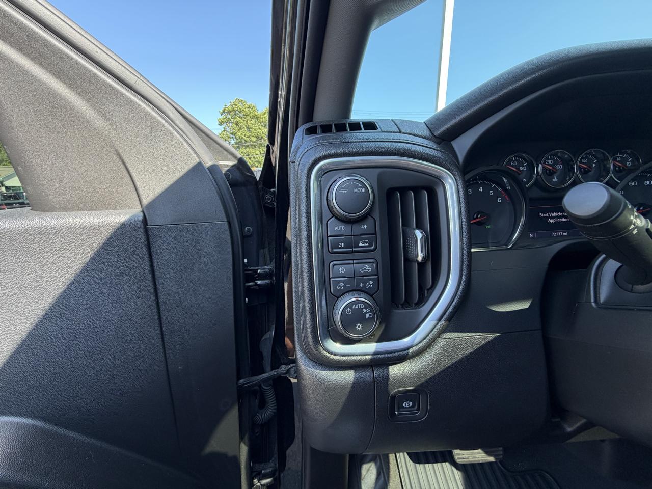 Chevrolet Silverado 1500  2021