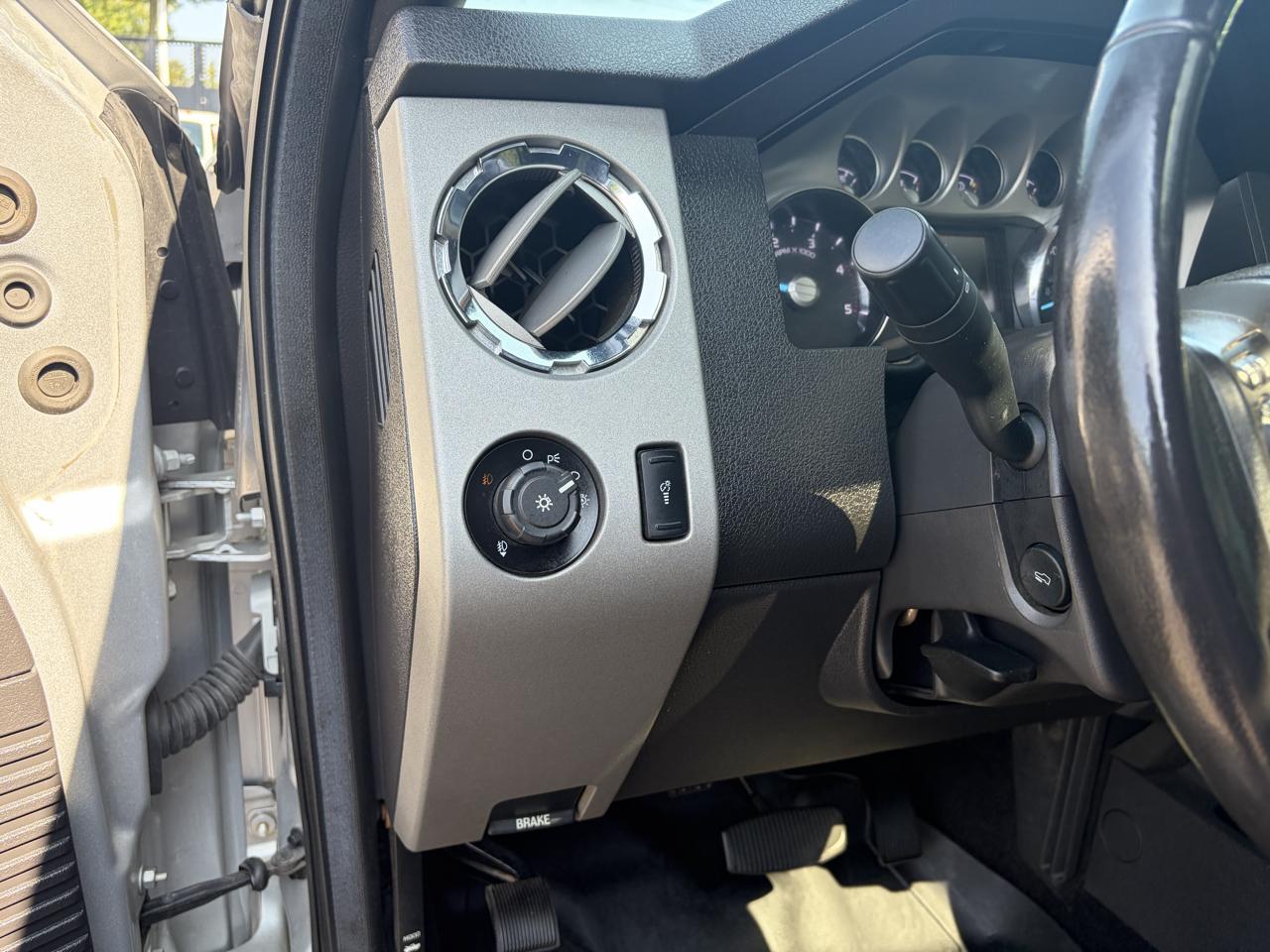 Ford Super Duty F-350 SRW  2016
