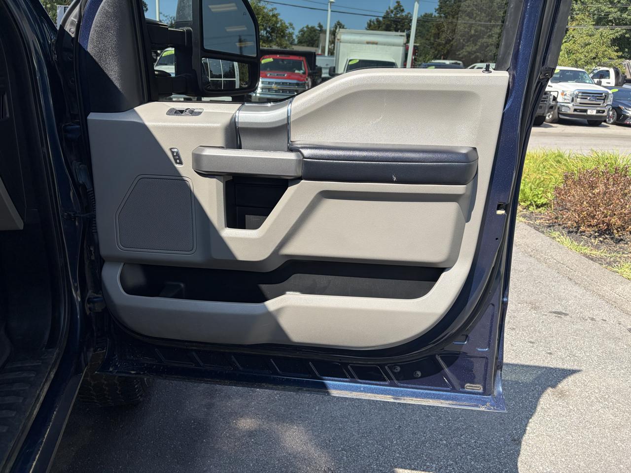 Ford Super Duty F-250 SRW  2017