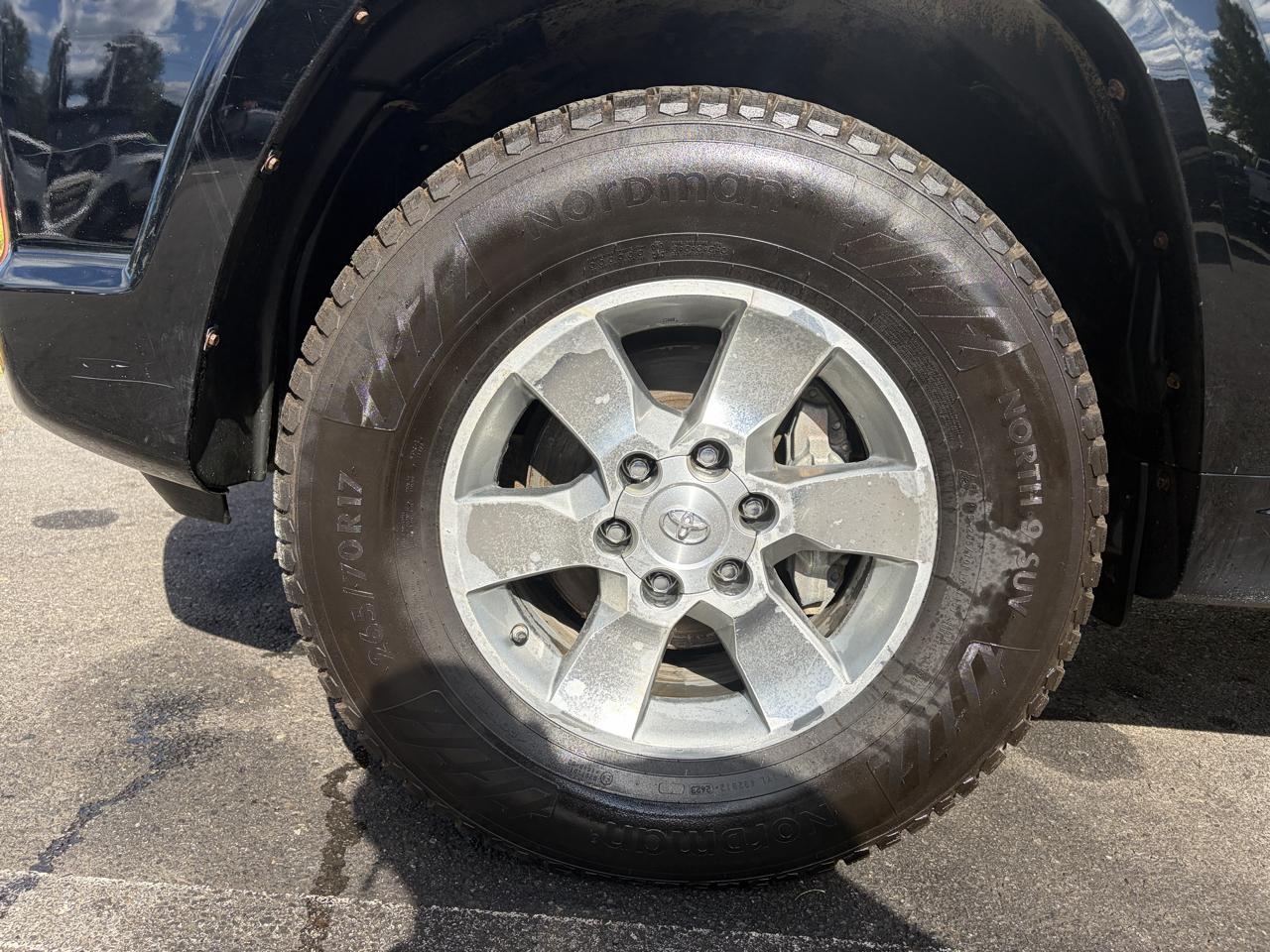Toyota 4Runner  2012