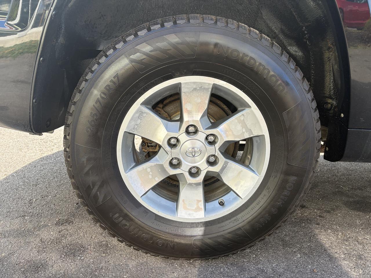 Toyota 4Runner  2012