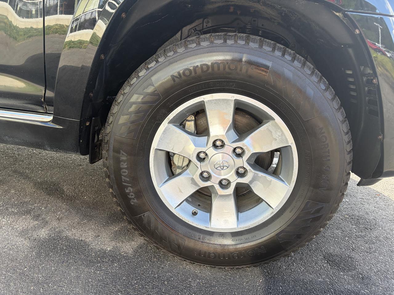 Toyota 4Runner  2012