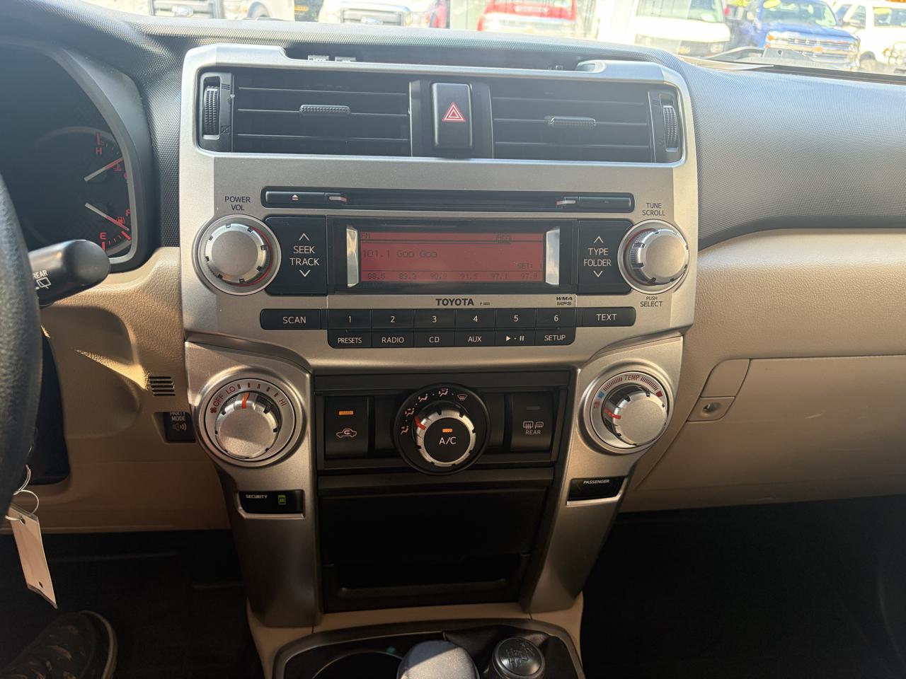 Toyota 4Runner  2012