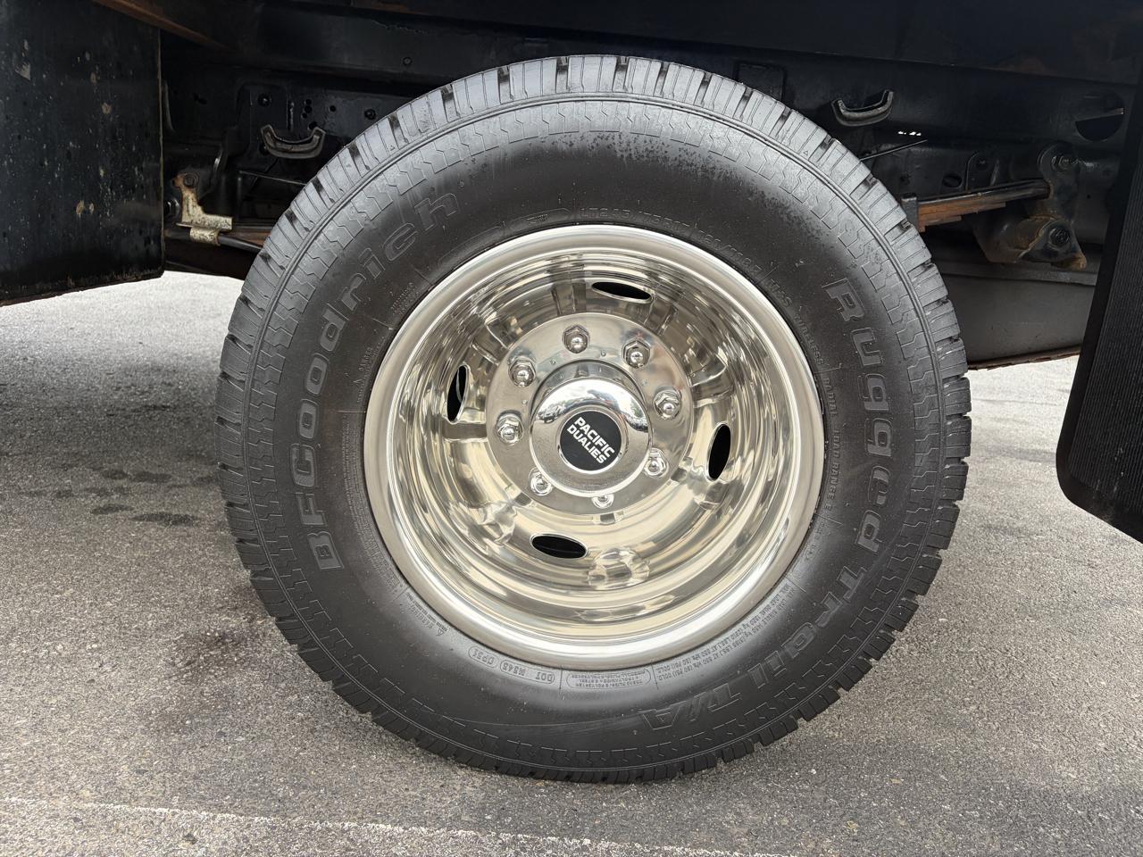 Ford Super Duty F-350 DRW  2015
