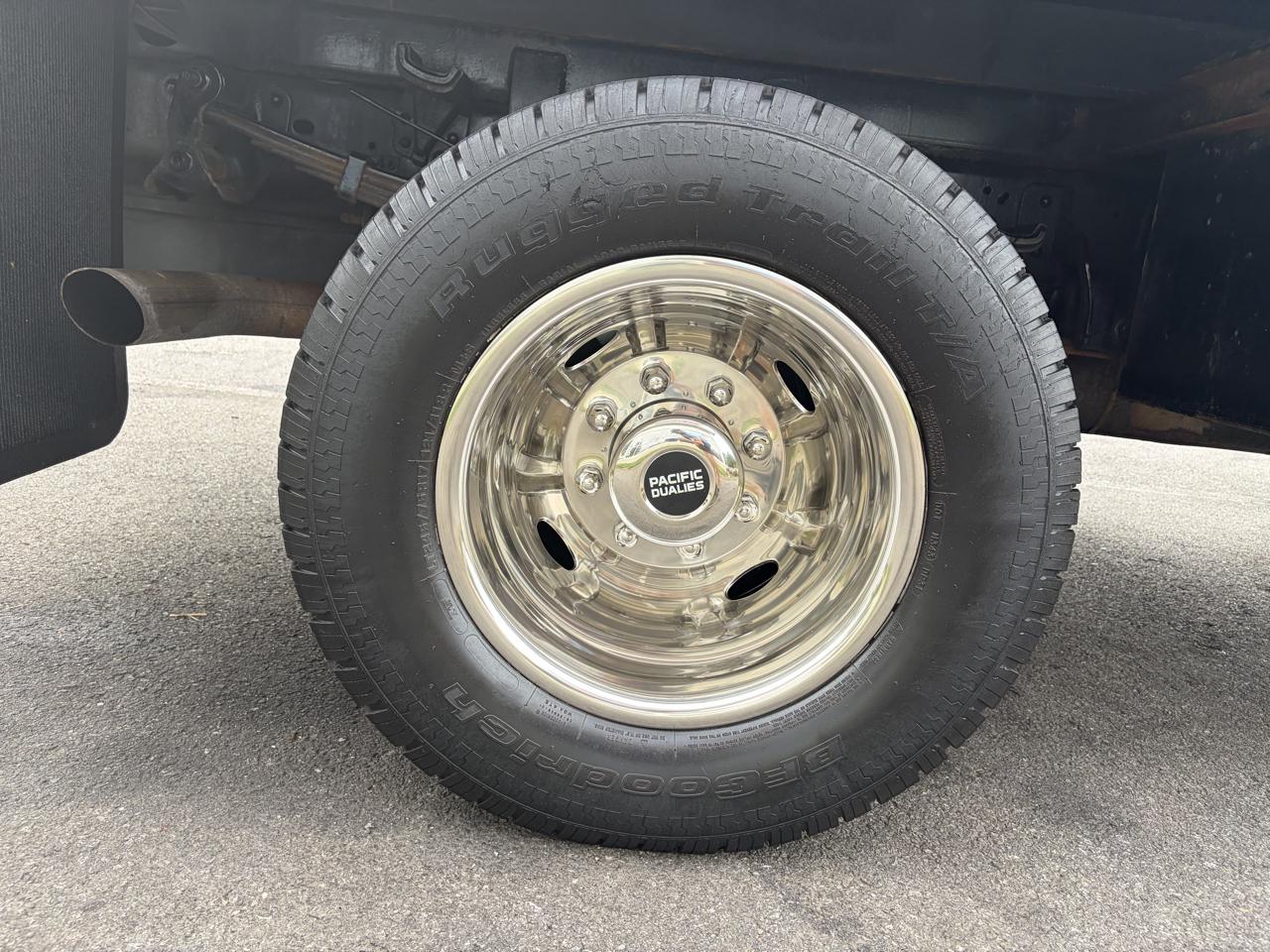 Ford Super Duty F-350 DRW  2015