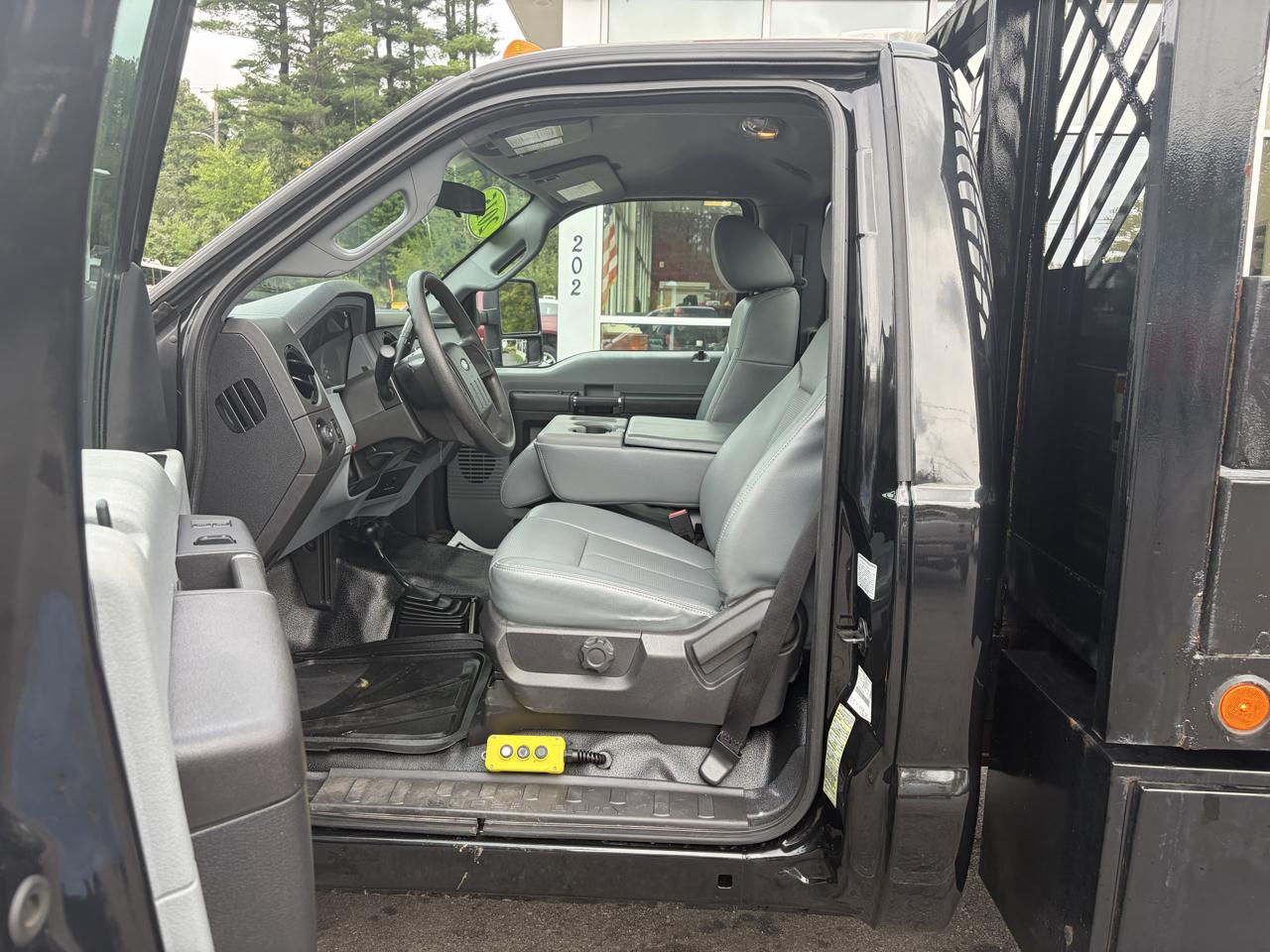 Ford Super Duty F-350 DRW  2015