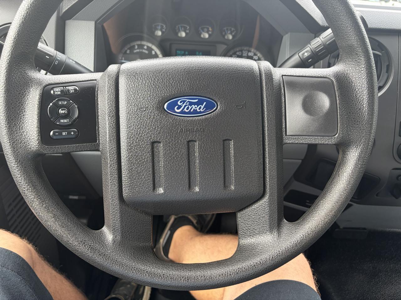 Ford Super Duty F-350 DRW  2015