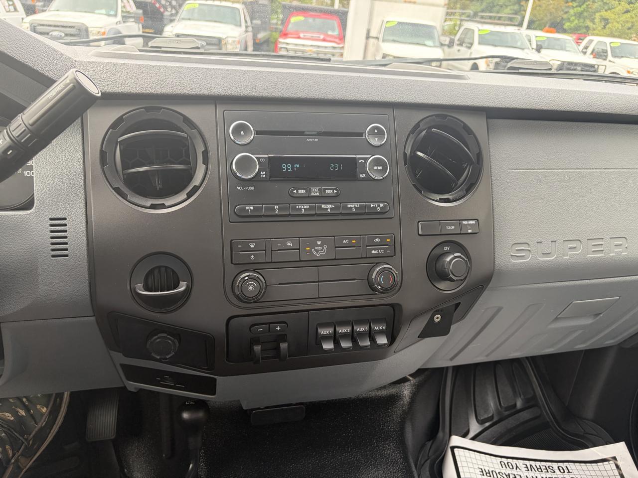 Ford Super Duty F-350 DRW  2015