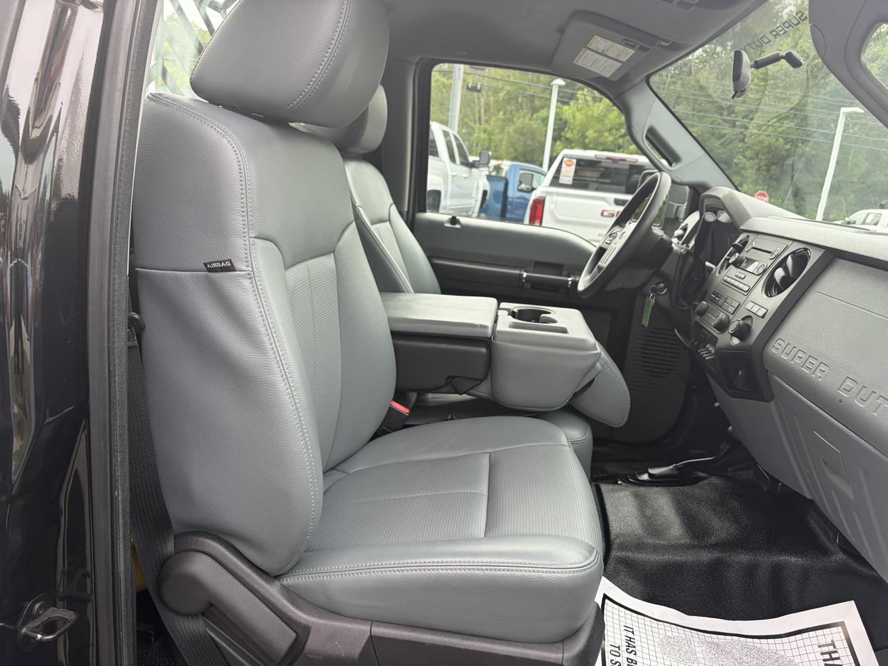 Ford Super Duty F-350 DRW  2015