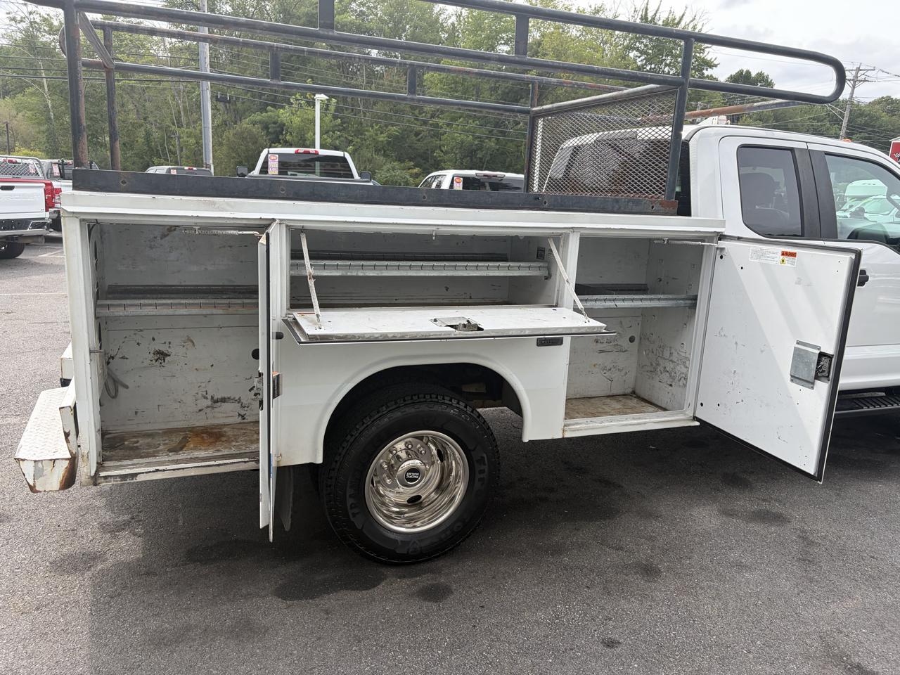 Ford Super Duty F-350 DRW  2017
