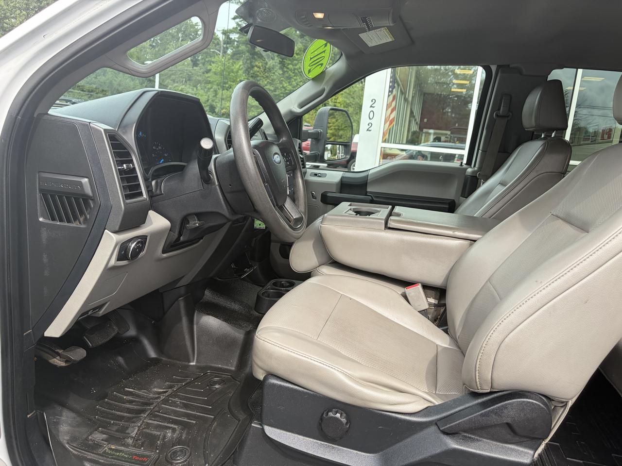 Ford Super Duty F-350 DRW  2017