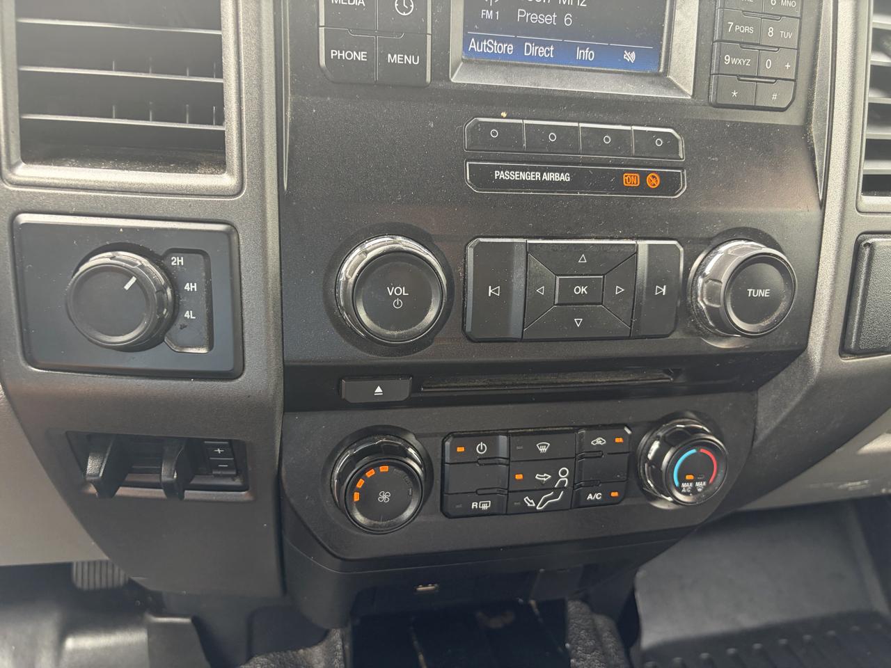 Ford Super Duty F-350 DRW  2017