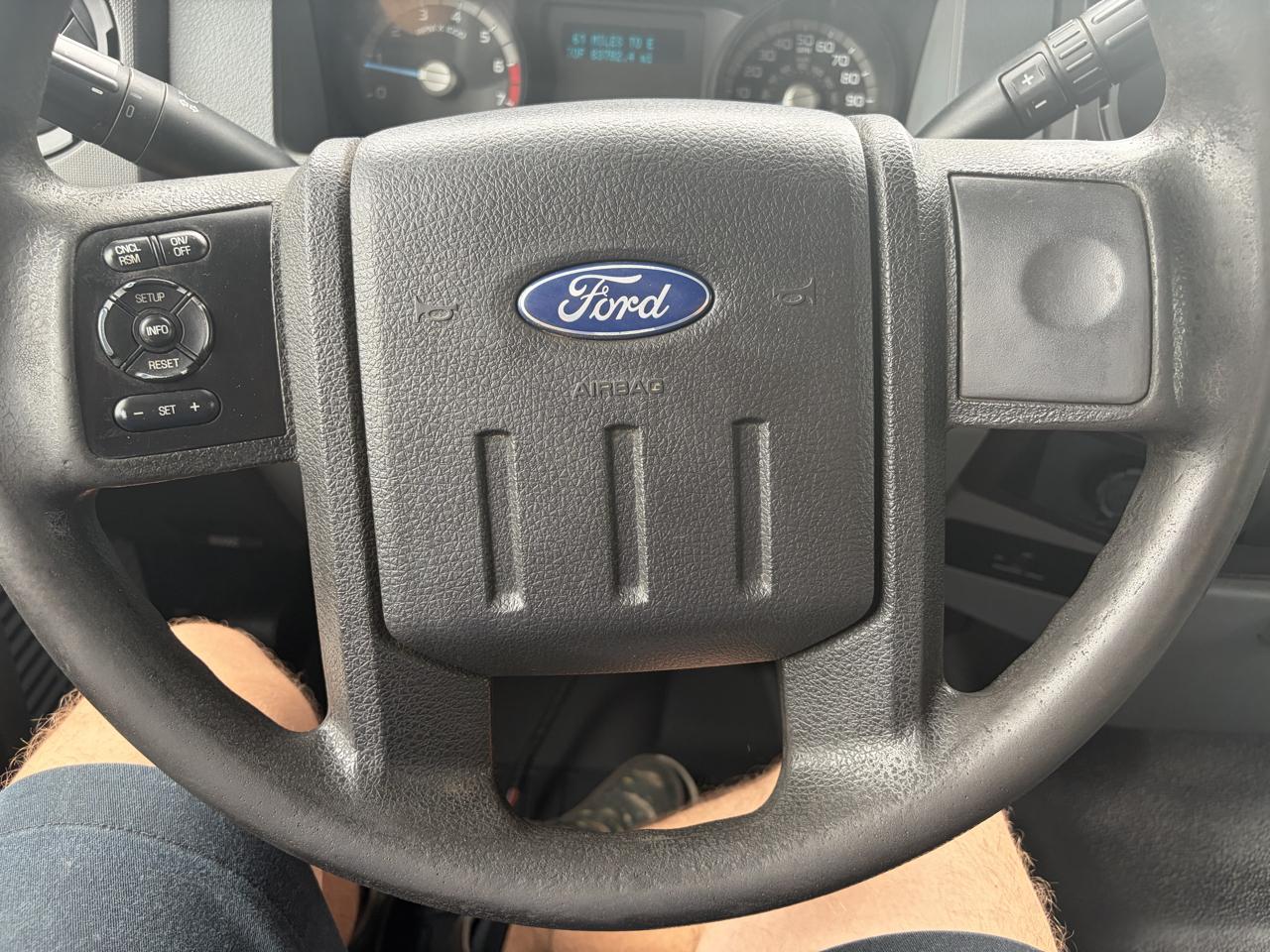 Ford Super Duty F-350 DRW  2015