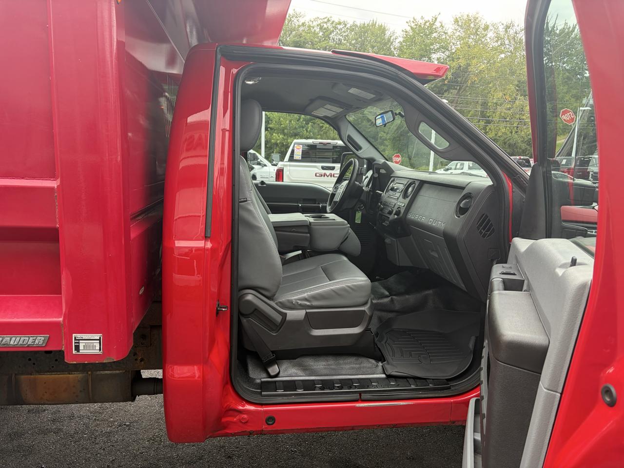 Ford Super Duty F-350 DRW  2015