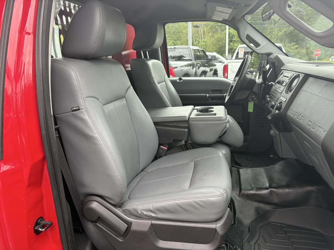 Ford Super Duty F-350 DRW  2015