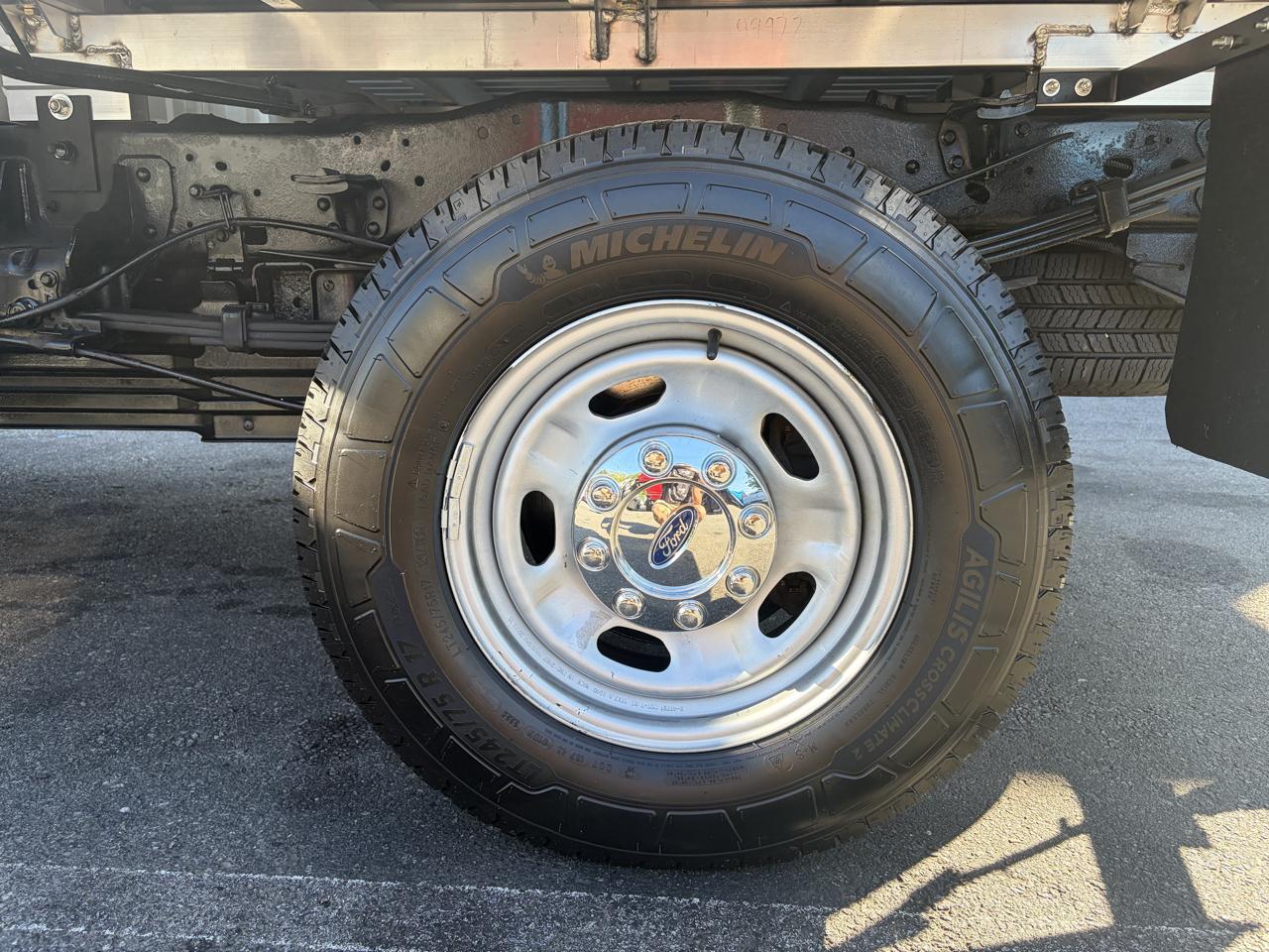 Ford Super Duty F-350 SRW  2015