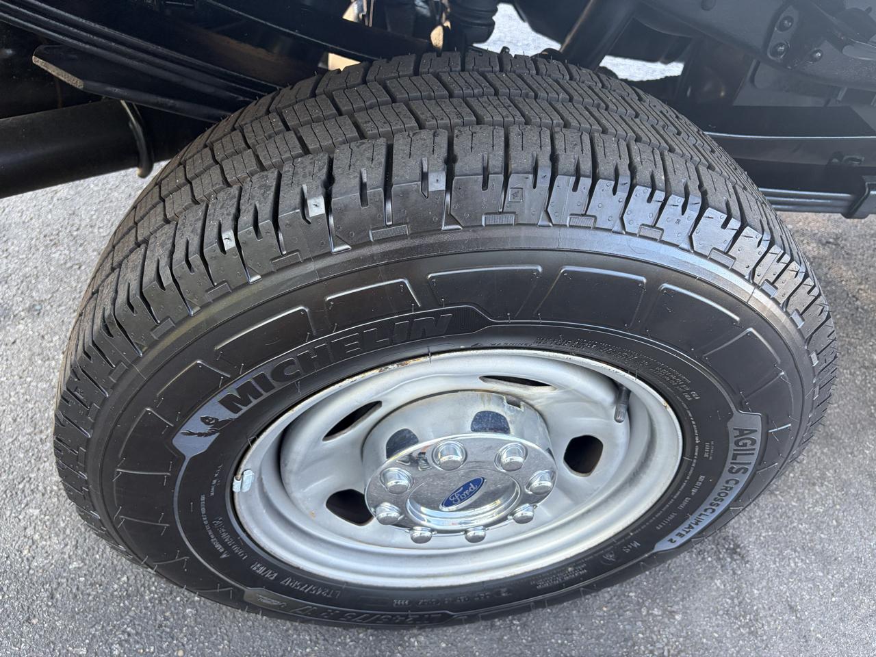 Ford Super Duty F-350 SRW  2015