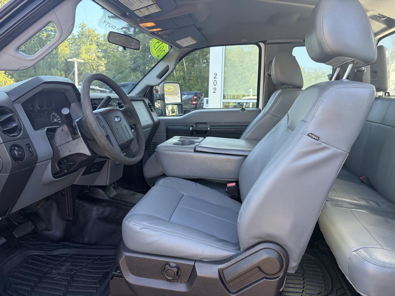Ford Super Duty F-350 SRW  2015