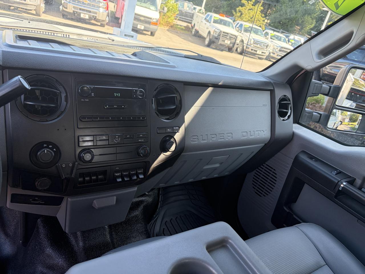 Ford Super Duty F-350 SRW  2015