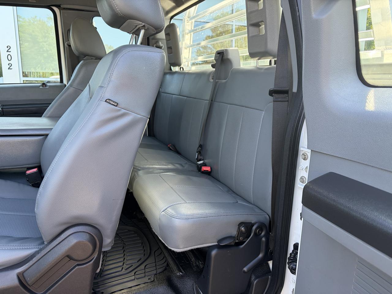 Ford Super Duty F-350 SRW  2015
