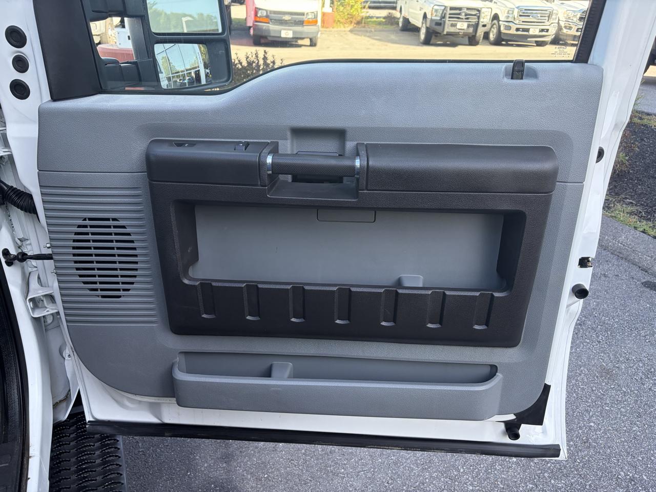Ford Super Duty F-350 SRW  2015