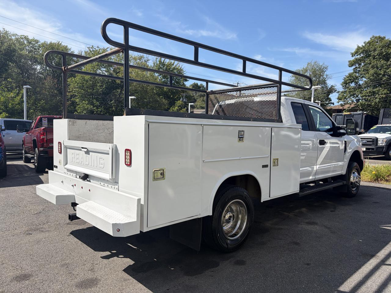 Ford Super Duty F-350 DRW  2017