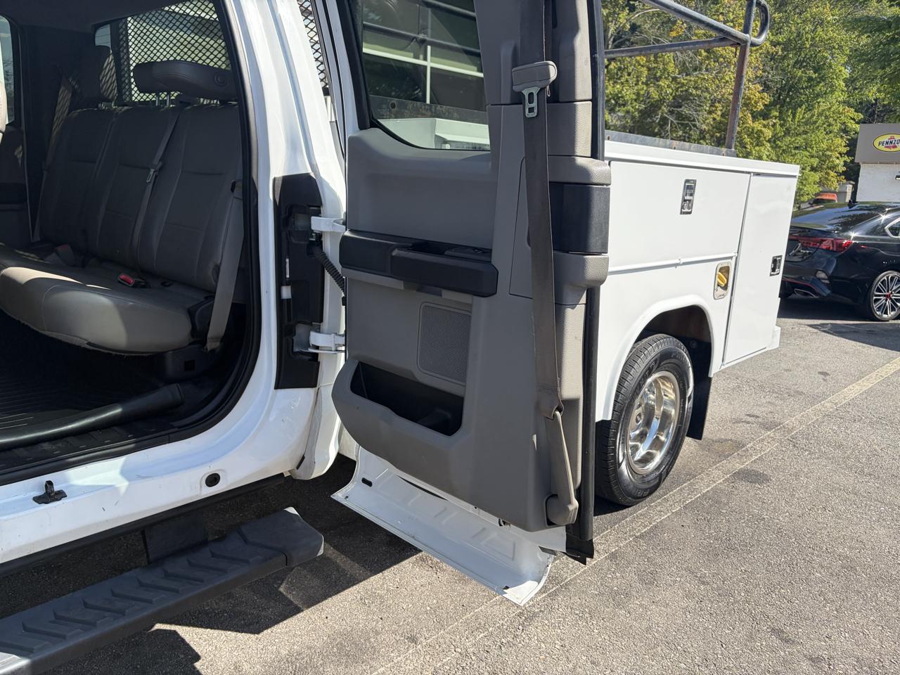 Ford Super Duty F-350 DRW  2017