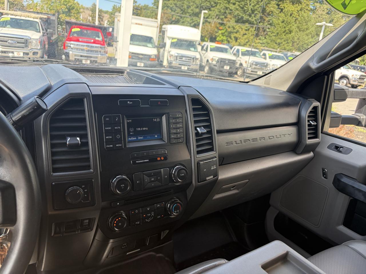 Ford Super Duty F-350 DRW  2017