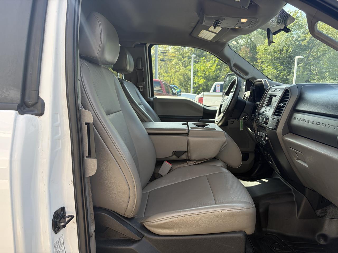 Ford Super Duty F-350 DRW  2017
