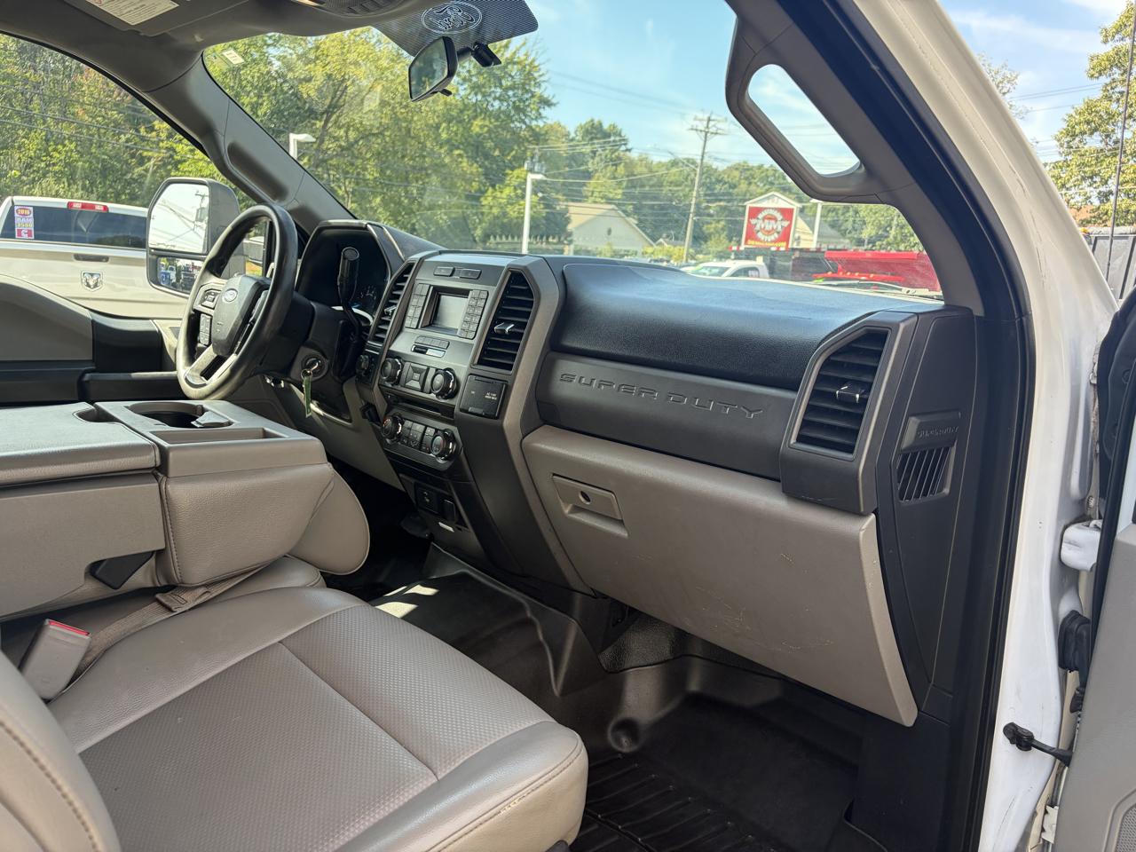 Ford Super Duty F-350 DRW  2017