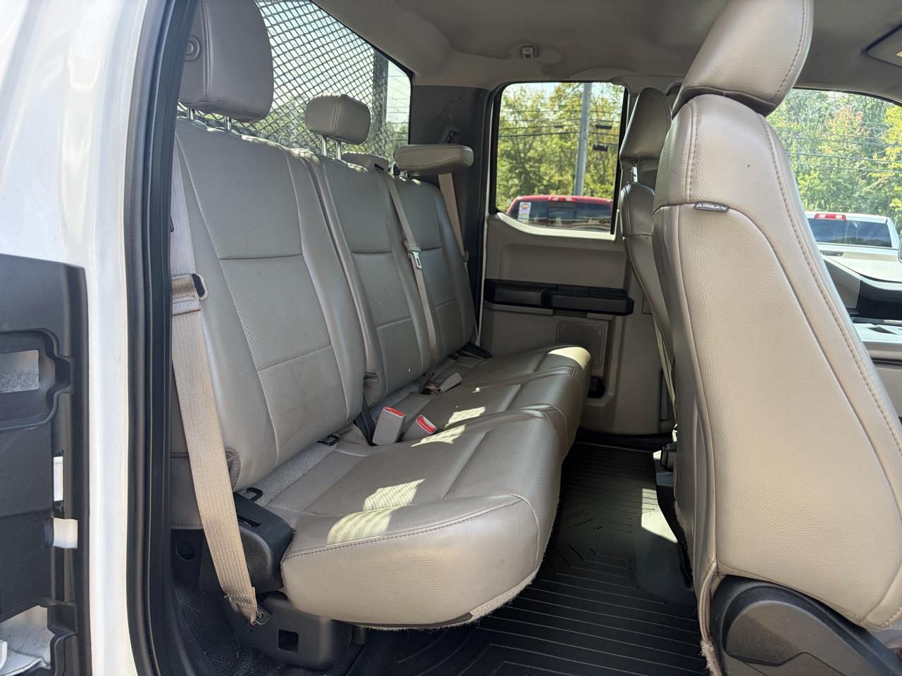 Ford Super Duty F-350 DRW  2017