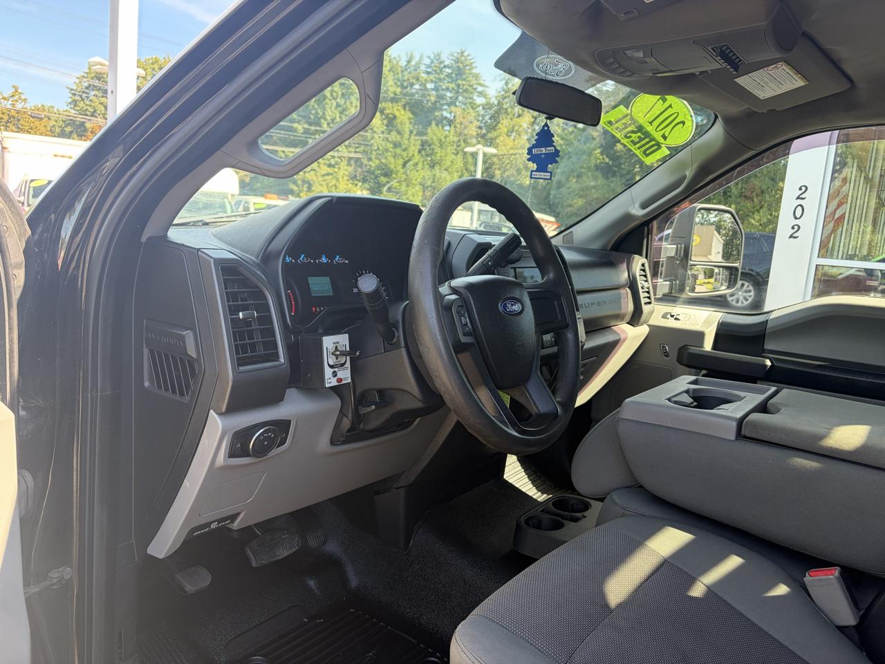 Ford Super Duty F-350 DRW  2017