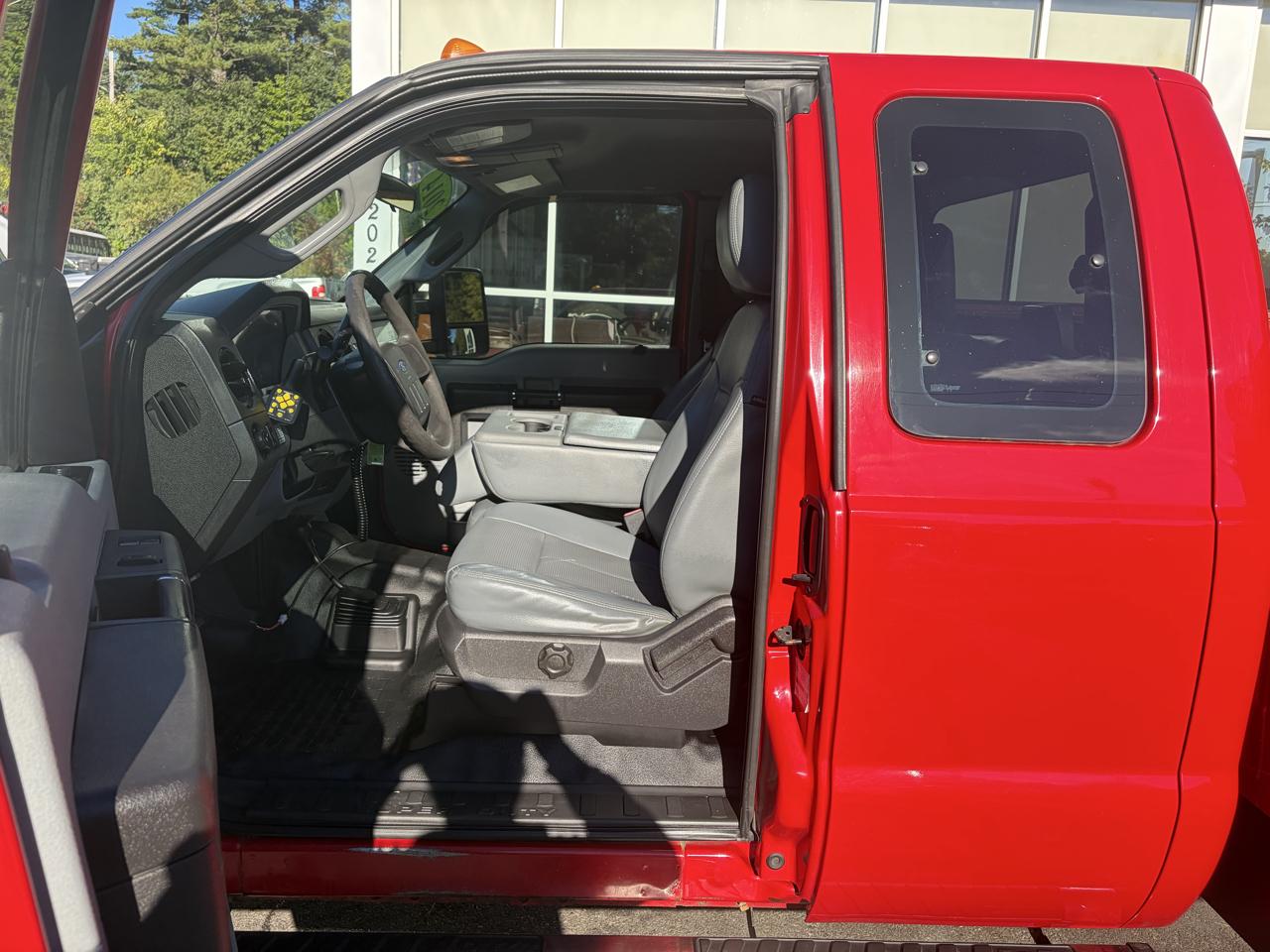 Ford Super Duty F-350 DRW  2014