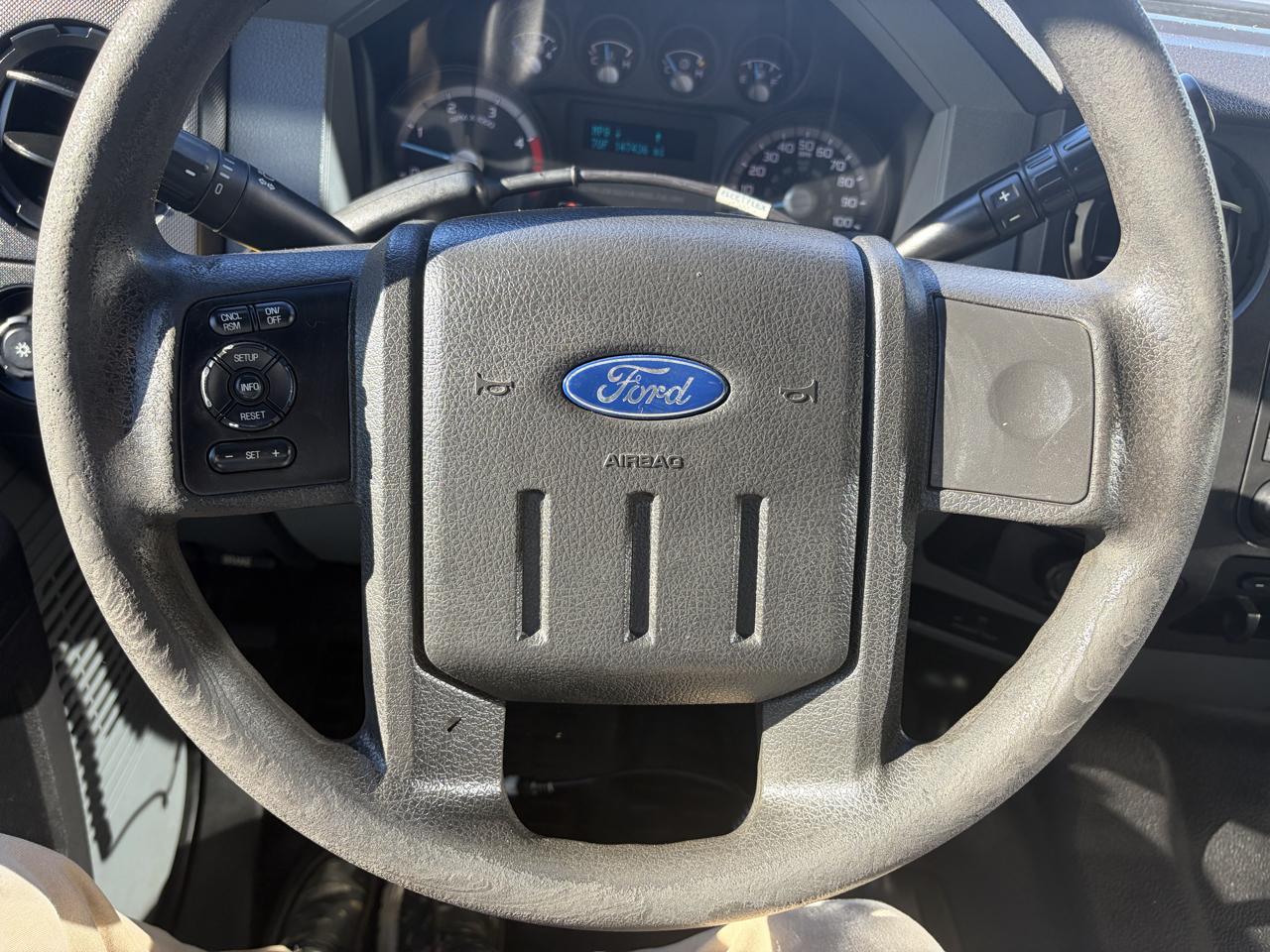 Ford Super Duty F-350 DRW  2014