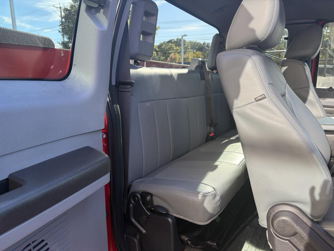 Ford Super Duty F-350 DRW  2014