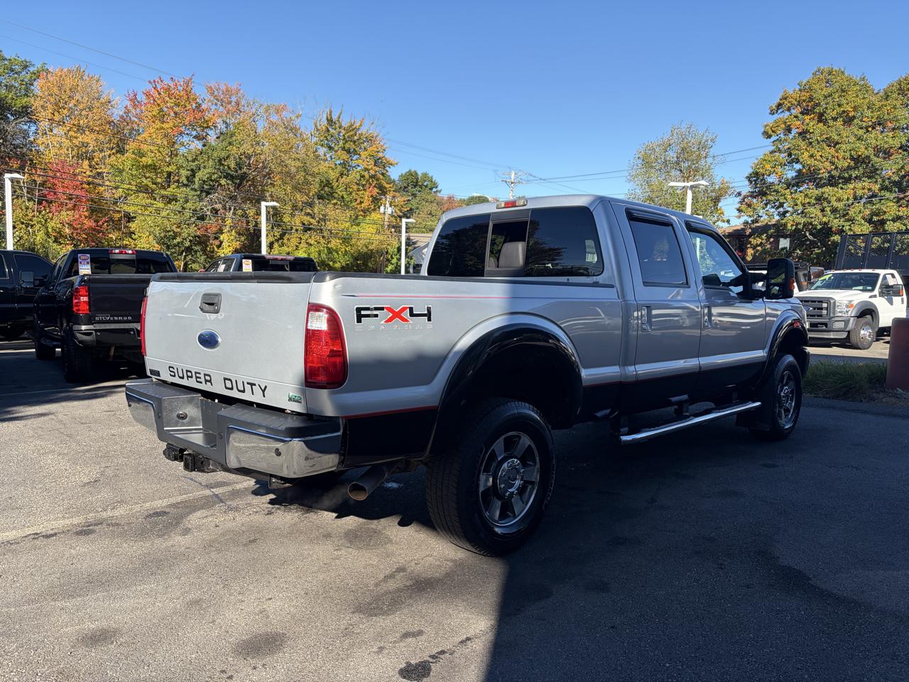 Ford Super Duty F-350 SRW  2011