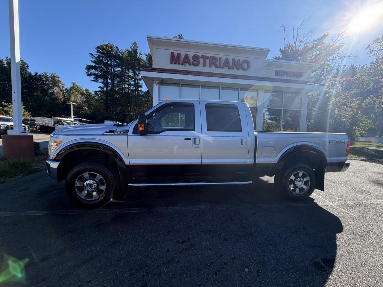 Ford Super Duty F-350 SRW  2011