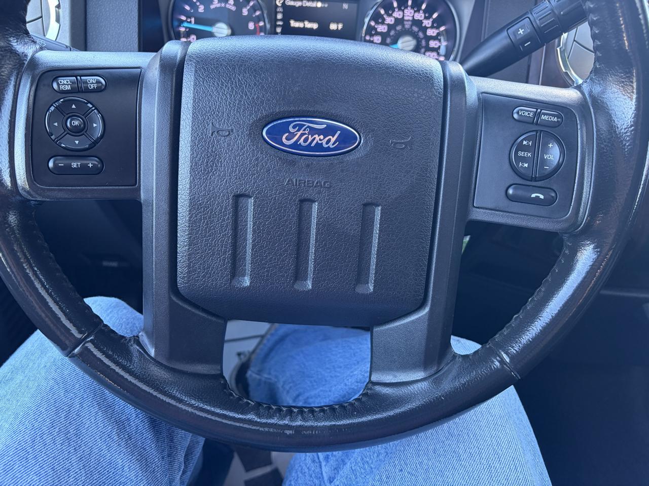 Ford Super Duty F-350 SRW  2011
