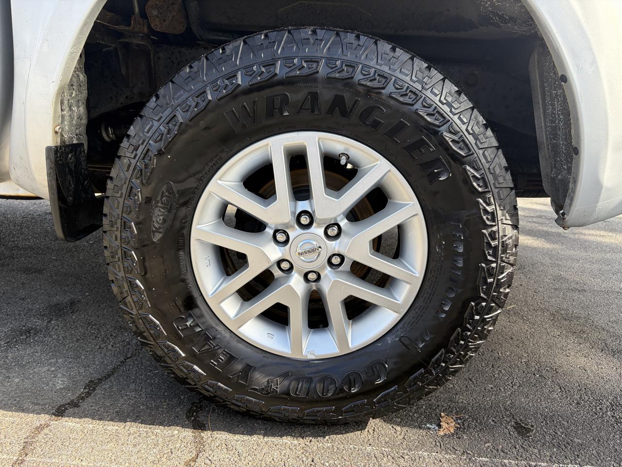 Nissan Frontier  2016