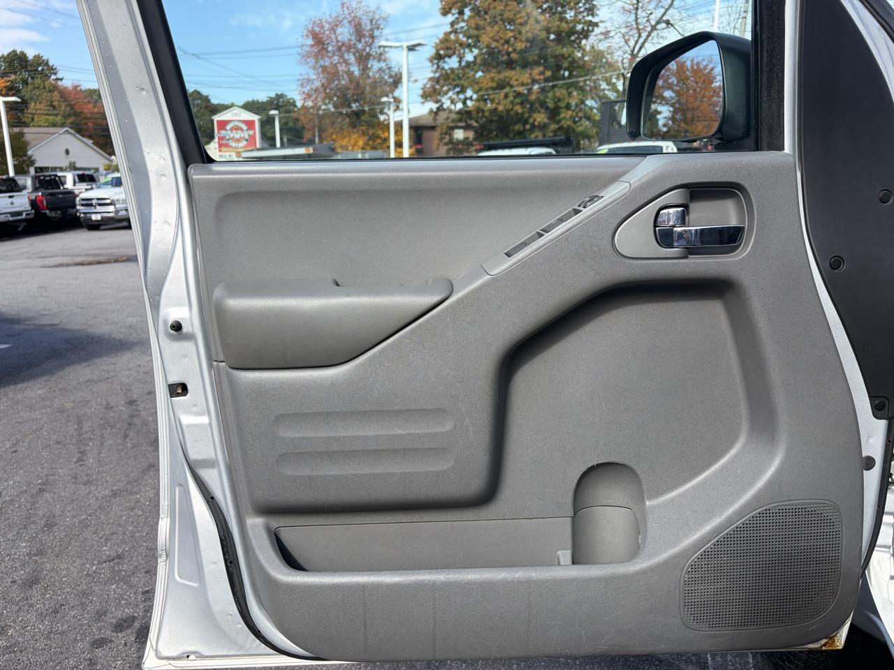 Nissan Frontier  2016