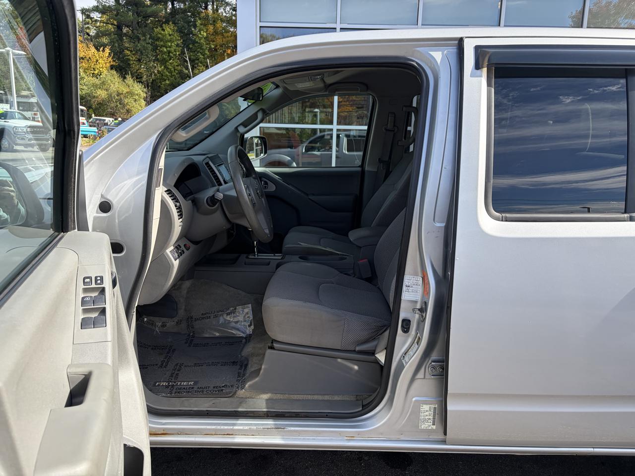 Nissan Frontier  2016