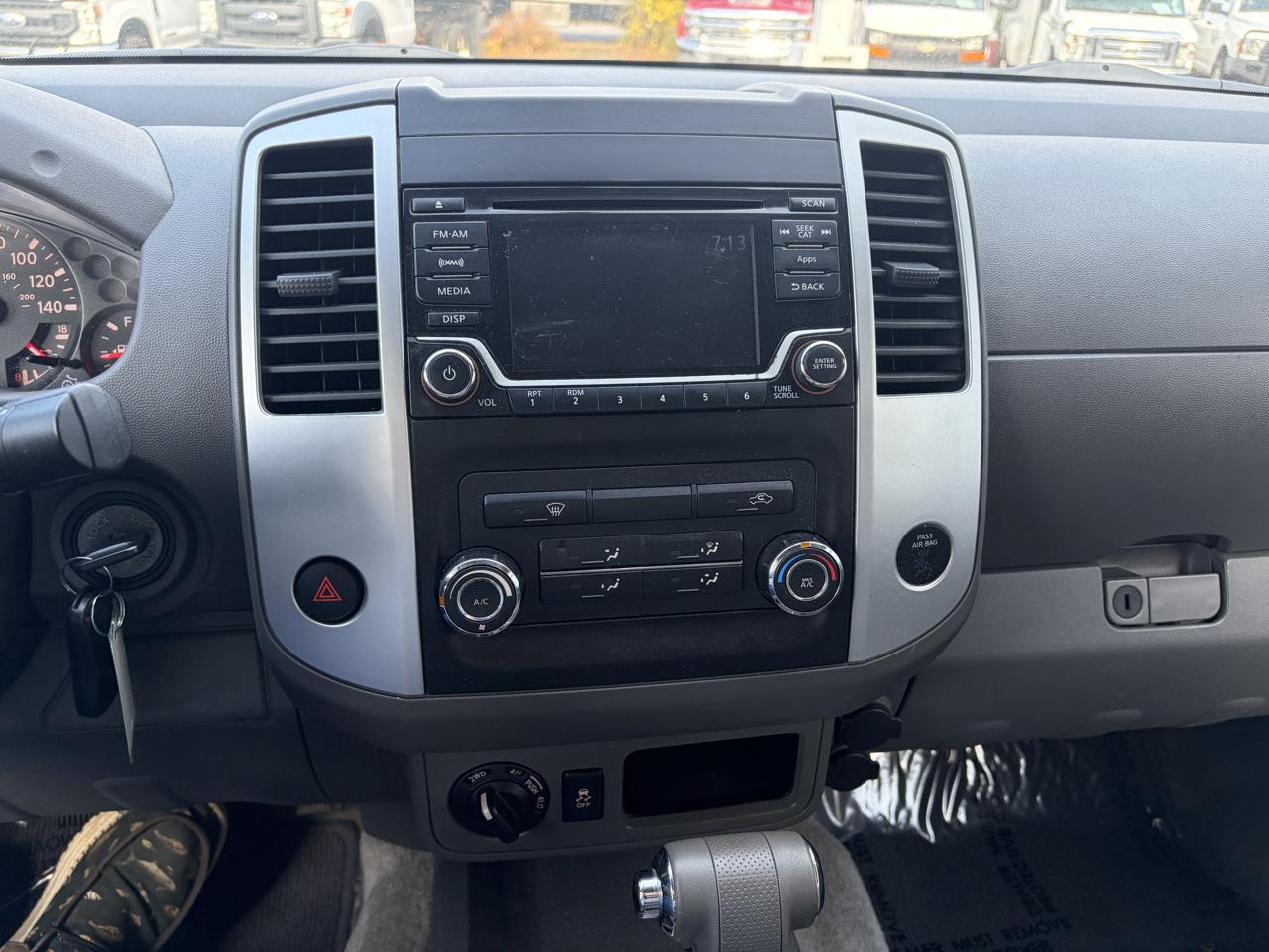 Nissan Frontier  2016