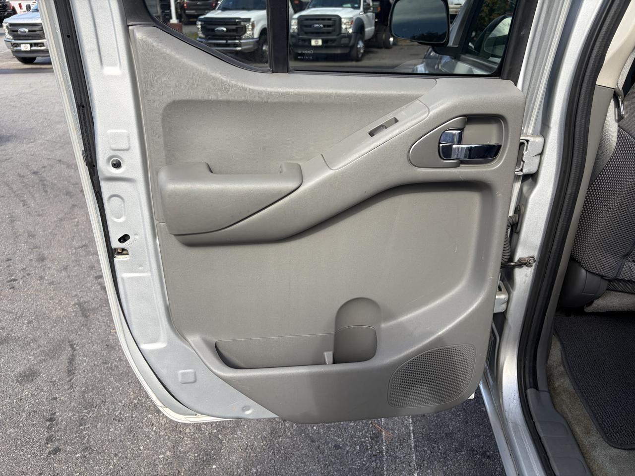 Nissan Frontier  2016